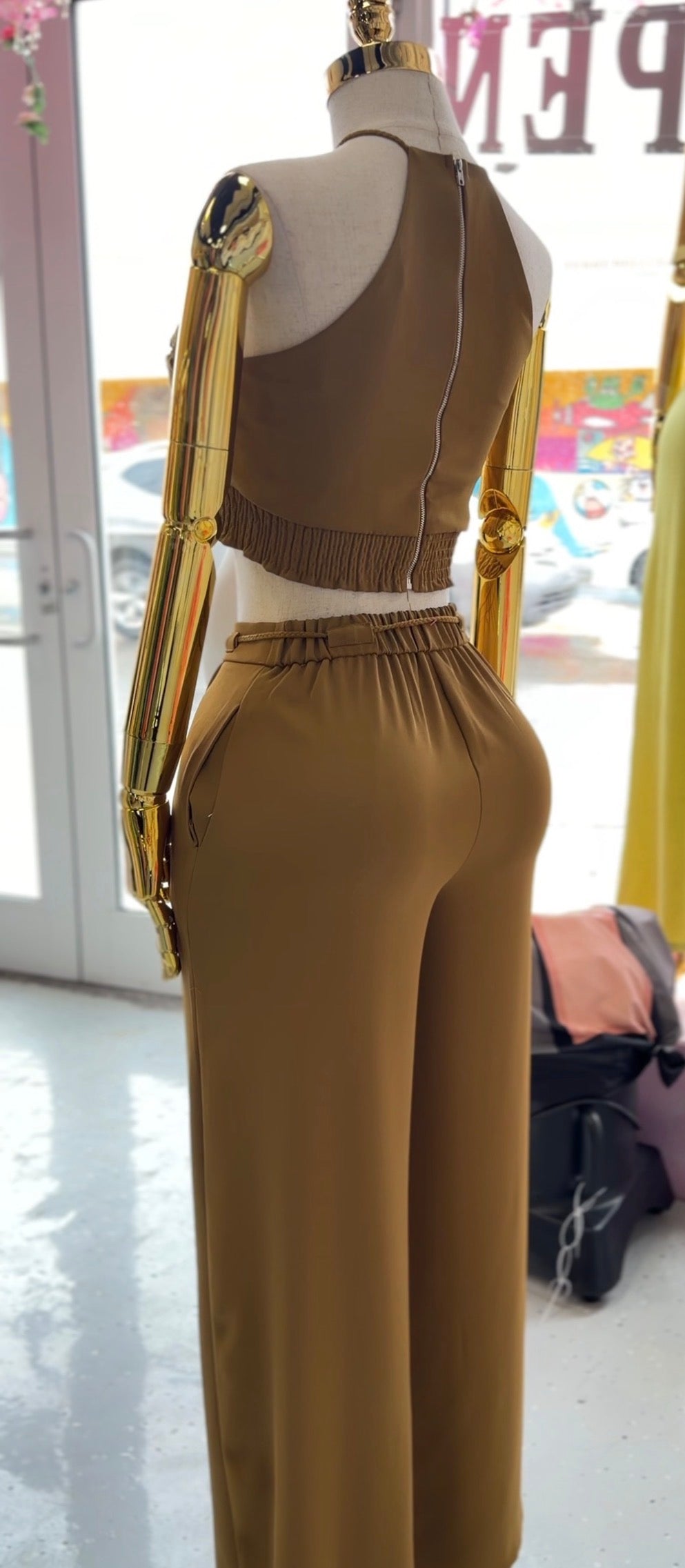 Chic Knit Halter Crop Top & High-Waist Pants Set