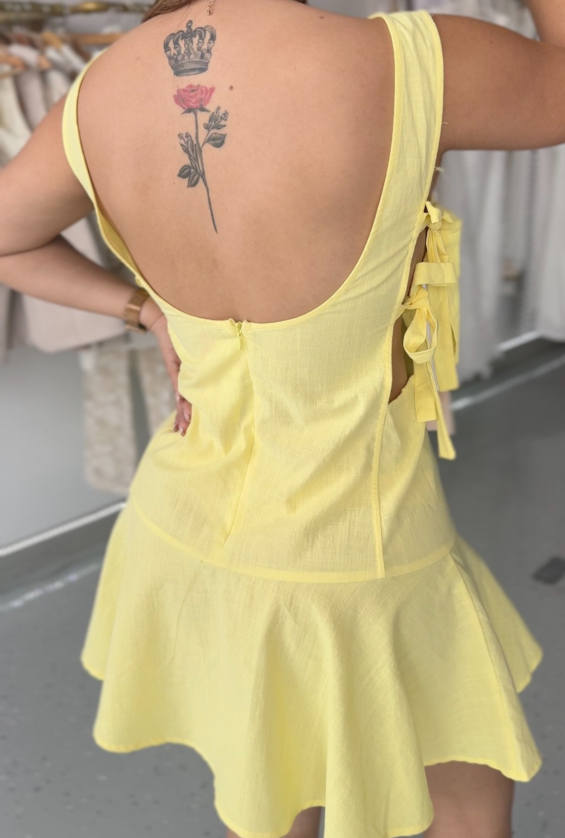 Vestido mini amarillo
