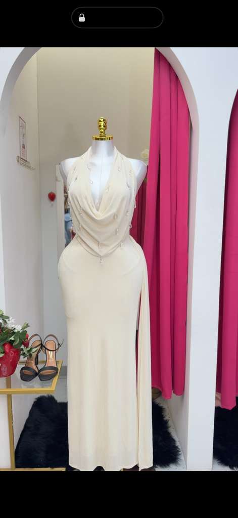 ✨ Pearl Drape Halter Maxi Dress ✨🍓⭐