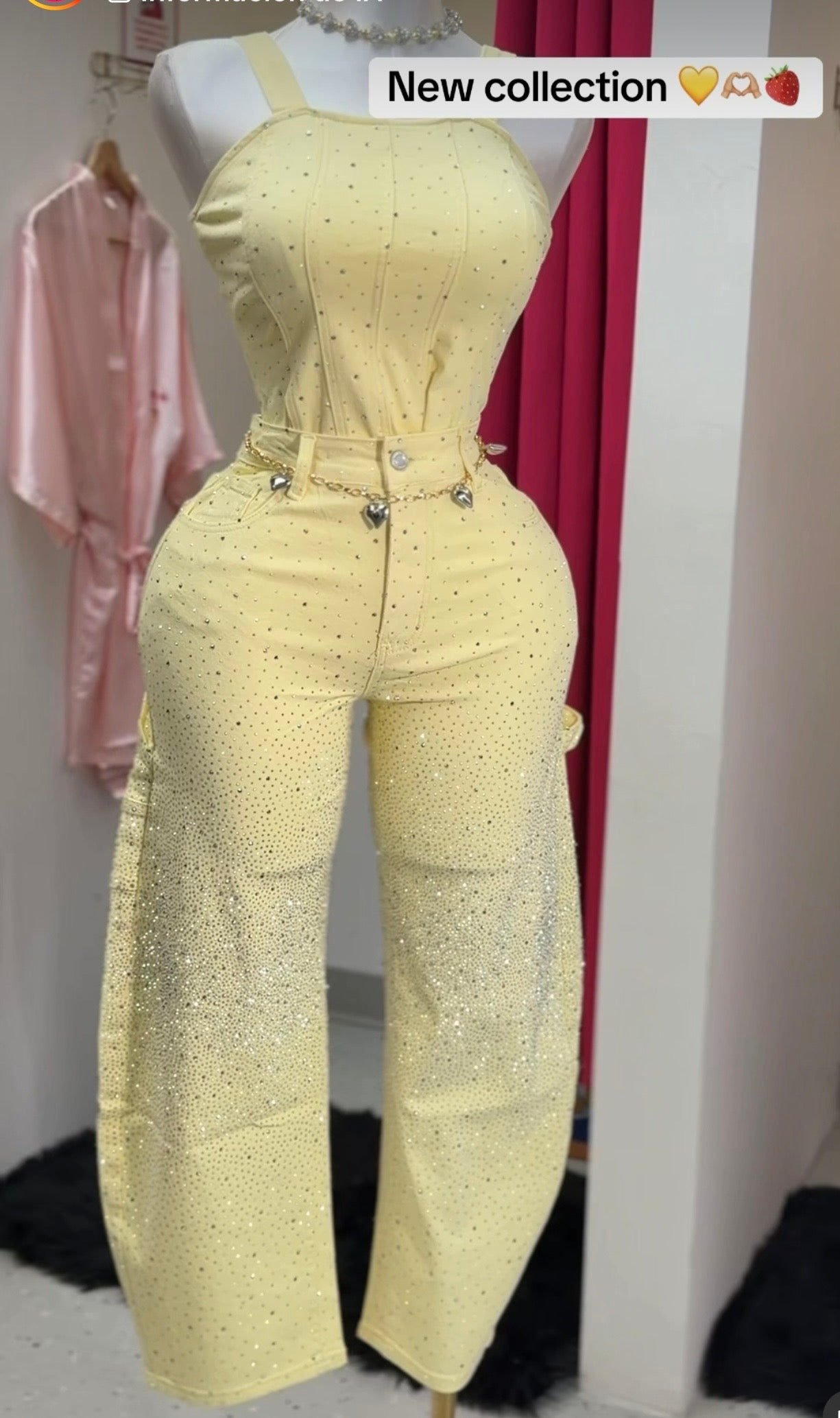 Golden Glam Strapless Top & Wide-Leg Pants Set ✨💛