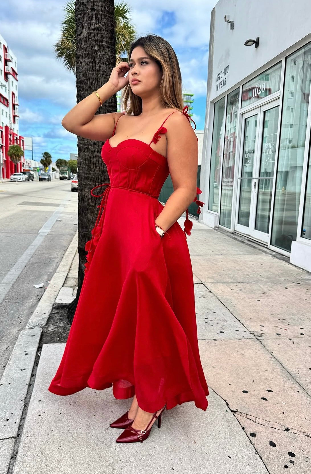 Scarlet Midi Dress ⭐