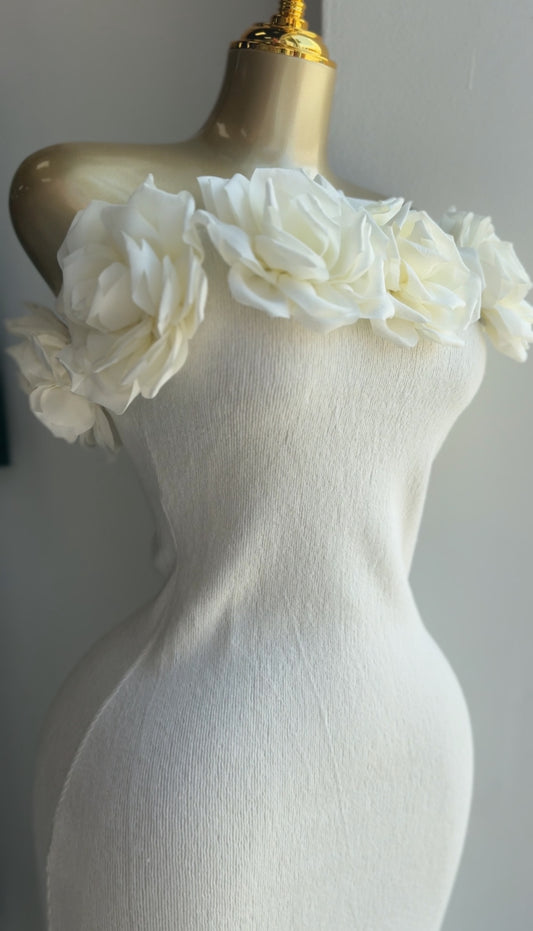 VESTIDO ROSAS 3D